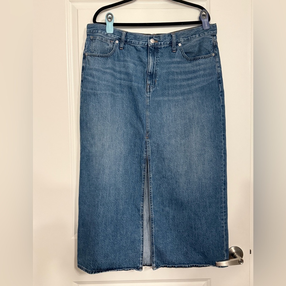 Madewell Mid-Rise Maxi Denim Skirt with Front Slit in Pratt Wash Size 32